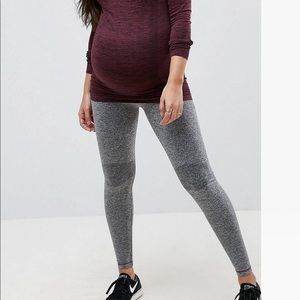 Mamalicious Maternity legging over bump Sm/Med
